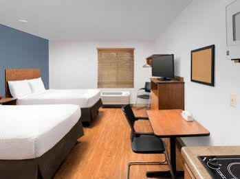 Value Place Cleveland Oh Hotel Exterior foto